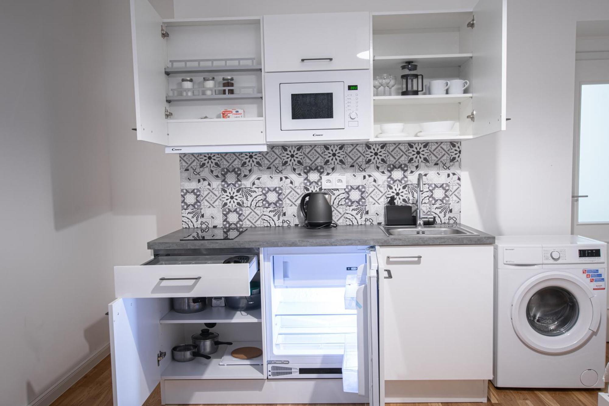 Helen New Chain Florenc Apartamento
